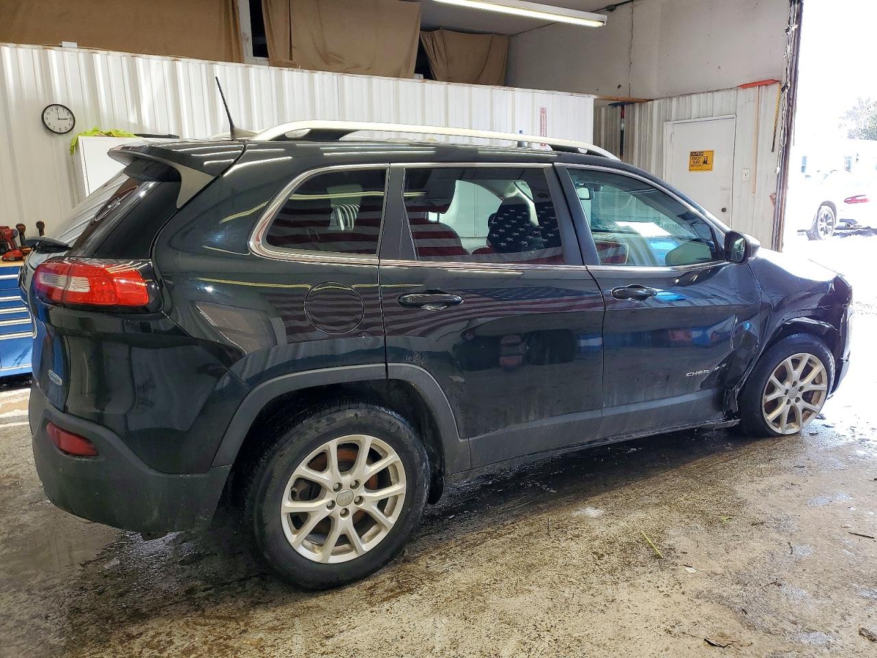 2016 JEEP CHEROKEE LATITUDE photo 7