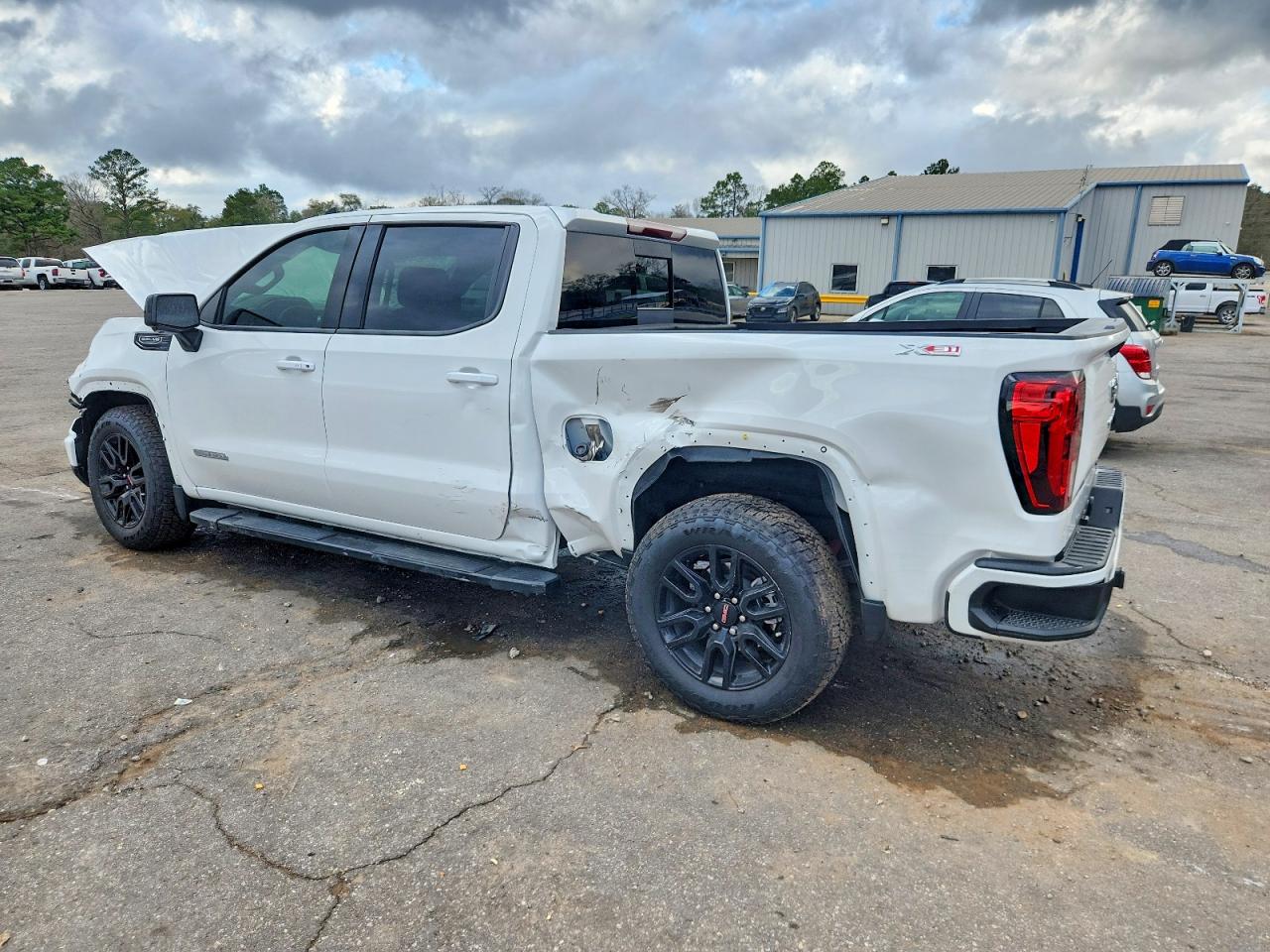 2025 GMC SIERRA K1500 ELEVATION photo 3