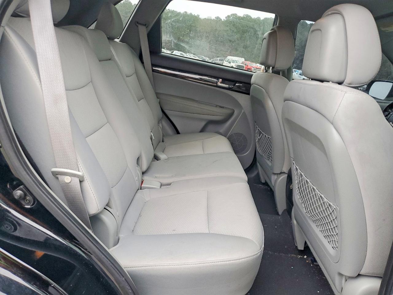 2013 KIA SORENTO LX photo 21