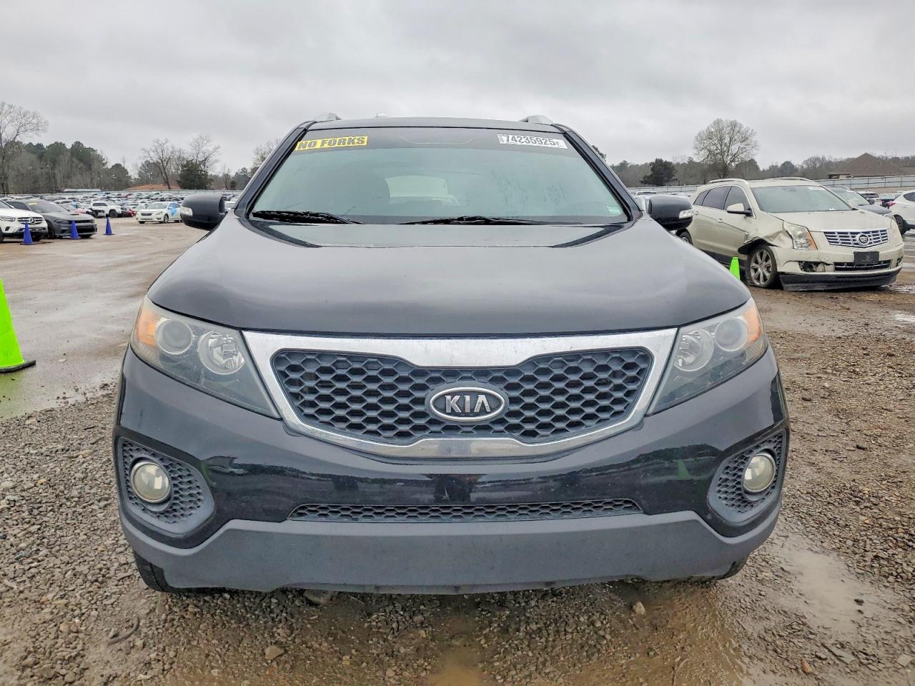 2013 KIA SORENTO LX photo 9