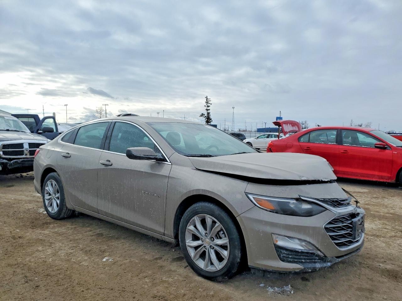 2024 CHEVROLET MALIBU LT photo 4