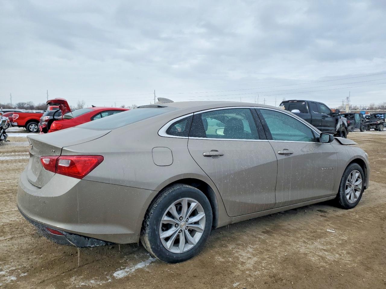 2024 CHEVROLET MALIBU LT photo 3