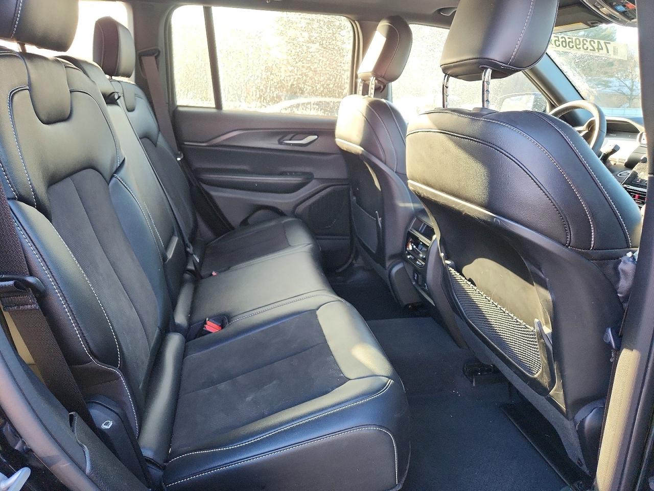 2023 JEEP GRAND CHEROKEE LAREDO photo 21