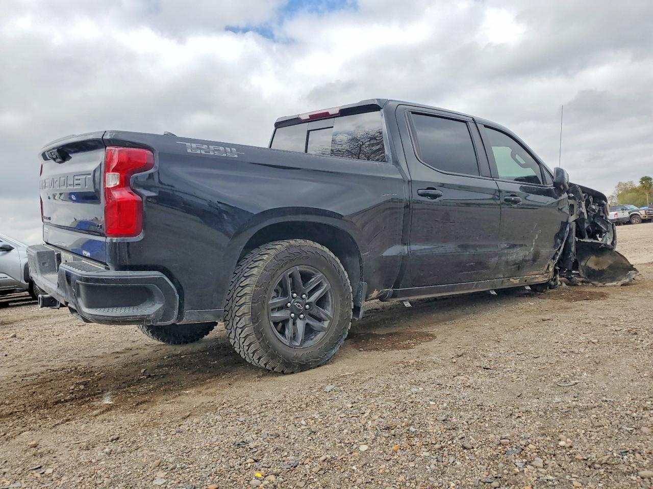 2023 CHEVROLET SILVERADO K1500 LT TRAIL BOSS photo 3