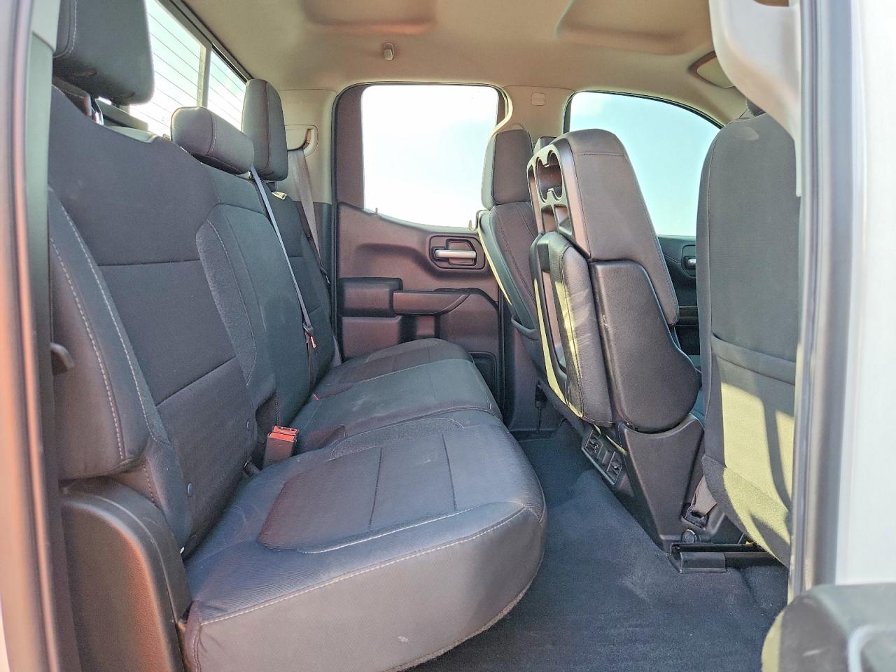 2019 CHEVROLET SILVERADO K1500 LT photo 10