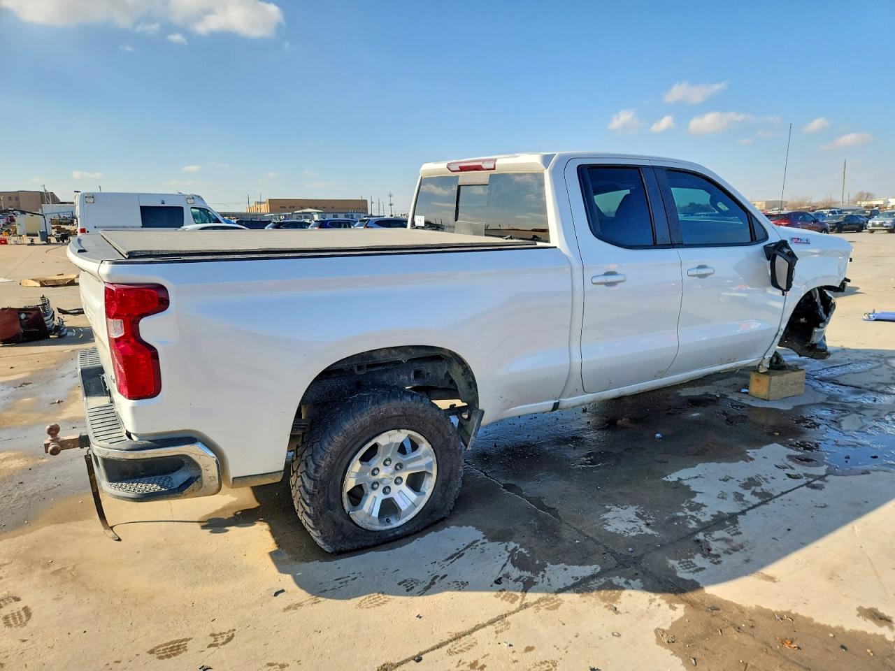2019 CHEVROLET SILVERADO K1500 LT photo 3