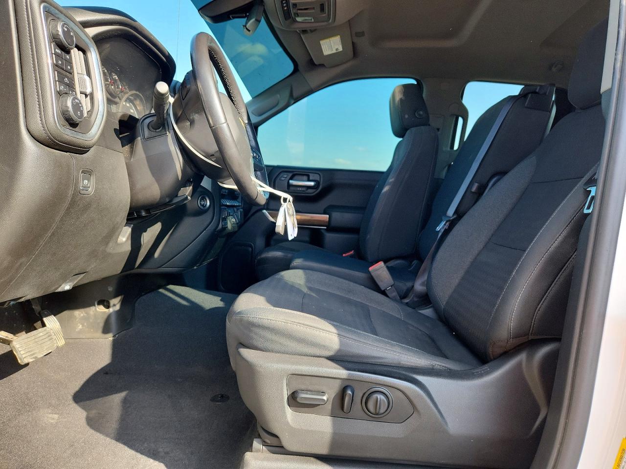 2019 CHEVROLET SILVERADO K1500 LT photo 7
