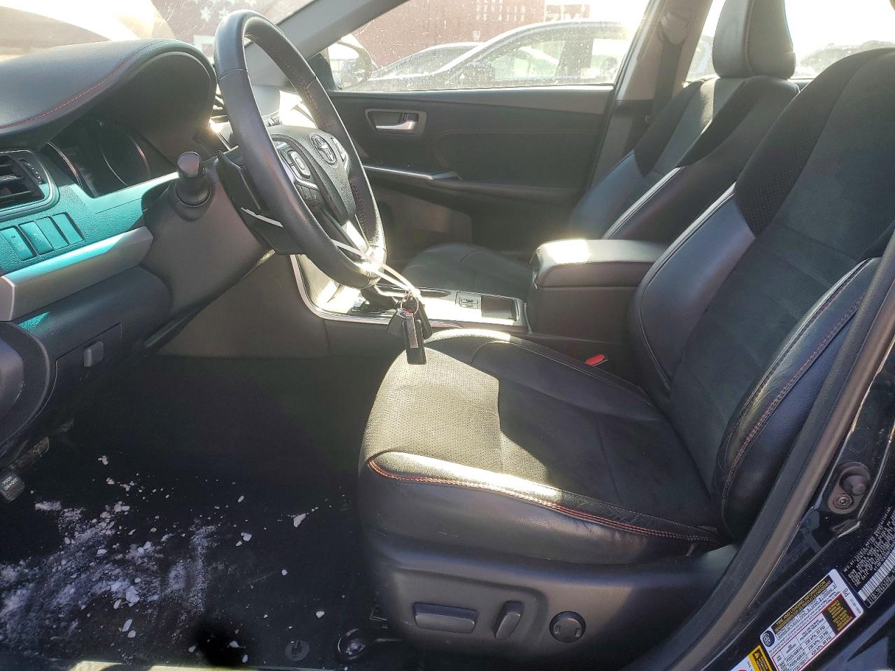 2017 TOYOTA CAMRY XSE photo 7
