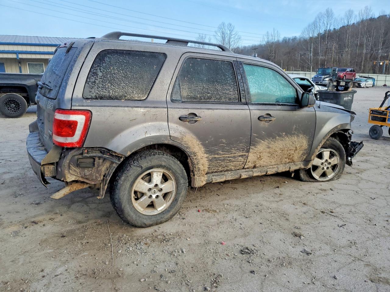 2012 FORD ESCAPE XLT photo 3