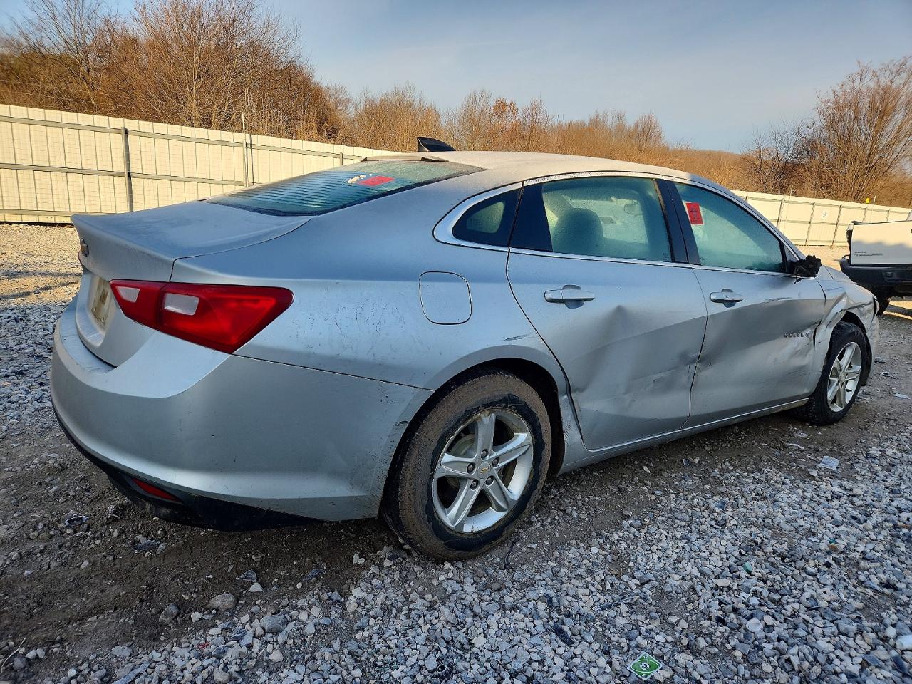 2021 CHEVROLET MALIBU LS photo 3