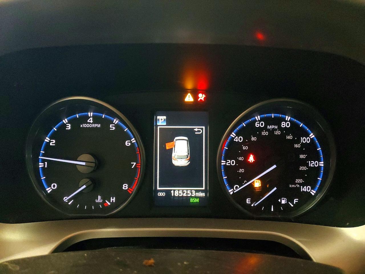 2018 TOYOTA RAV4 photo 25