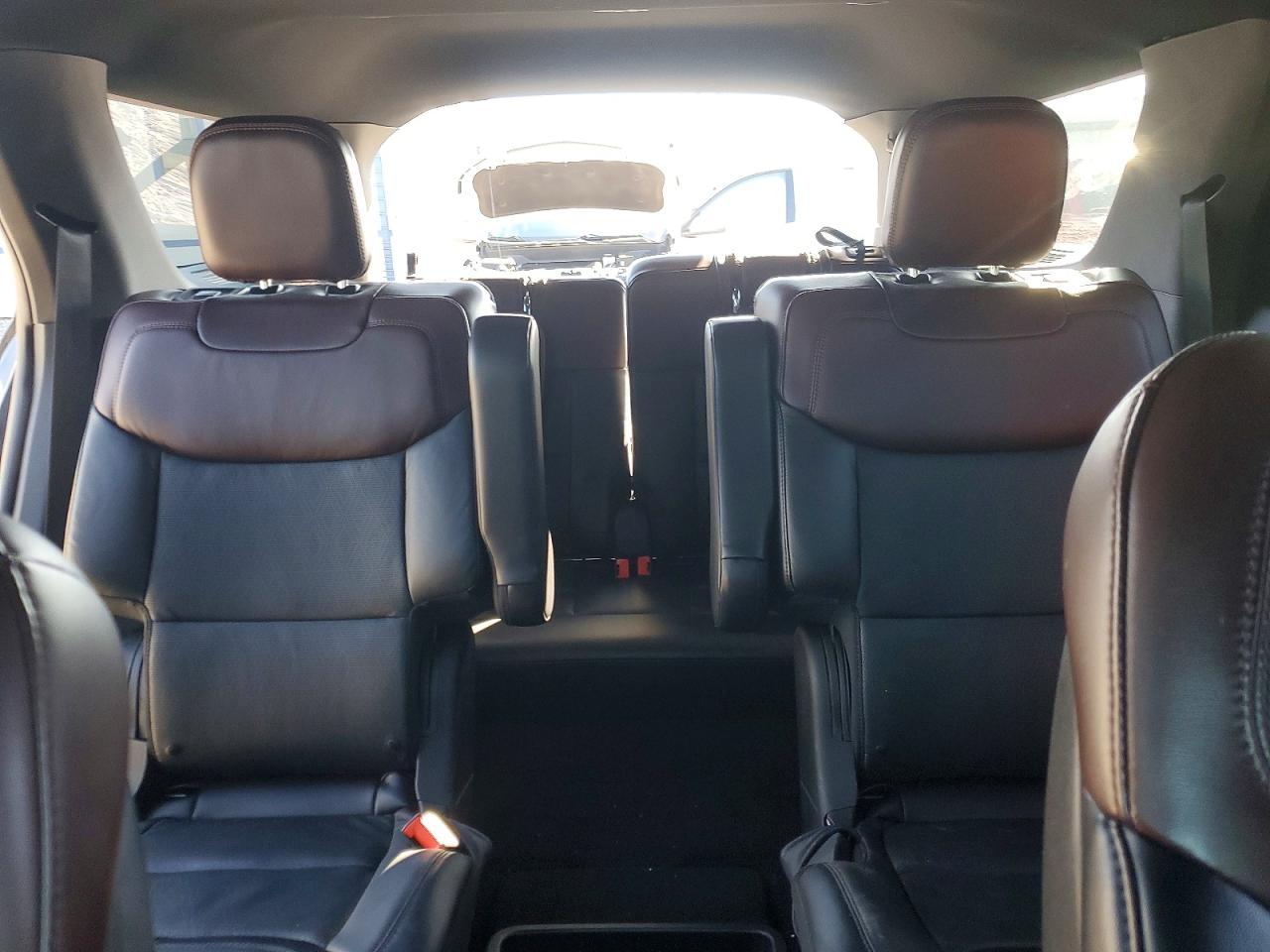 2020 FORD EXPLORER PLATINUM photo 28