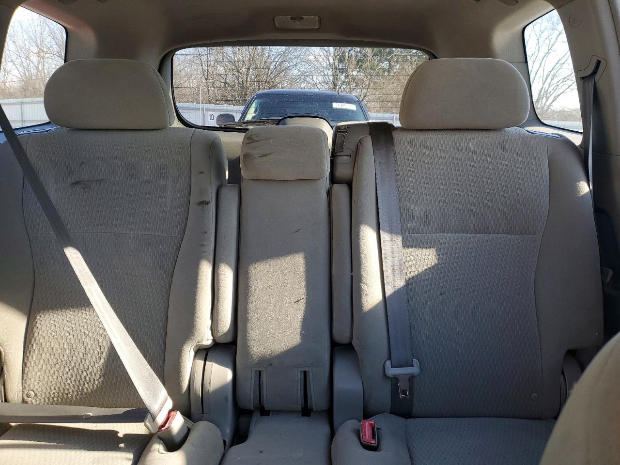 2010 TOYOTA HIGHLANDER BASE photo 10