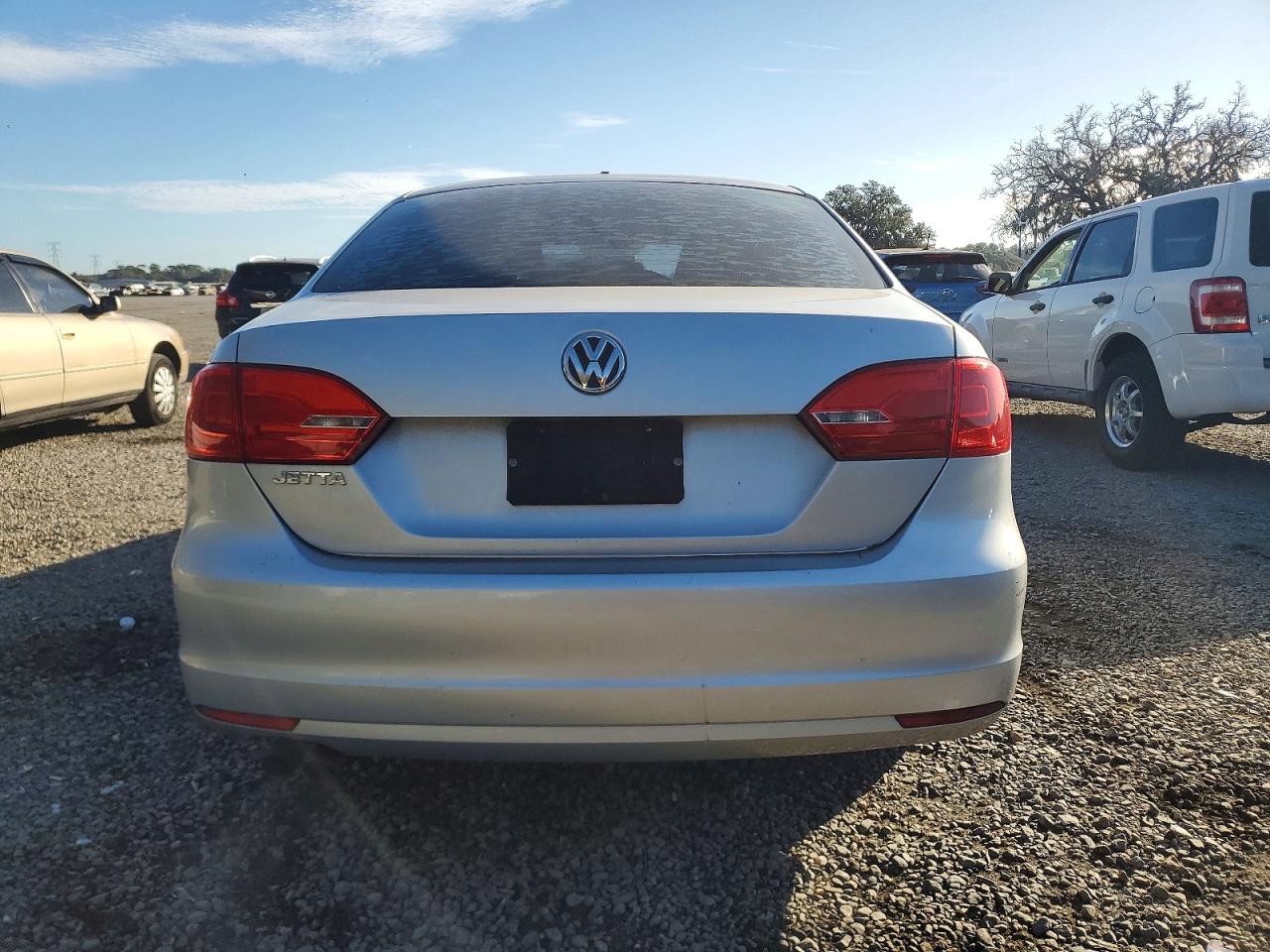 2013 VOLKSWAGEN JETTA BASE photo 11