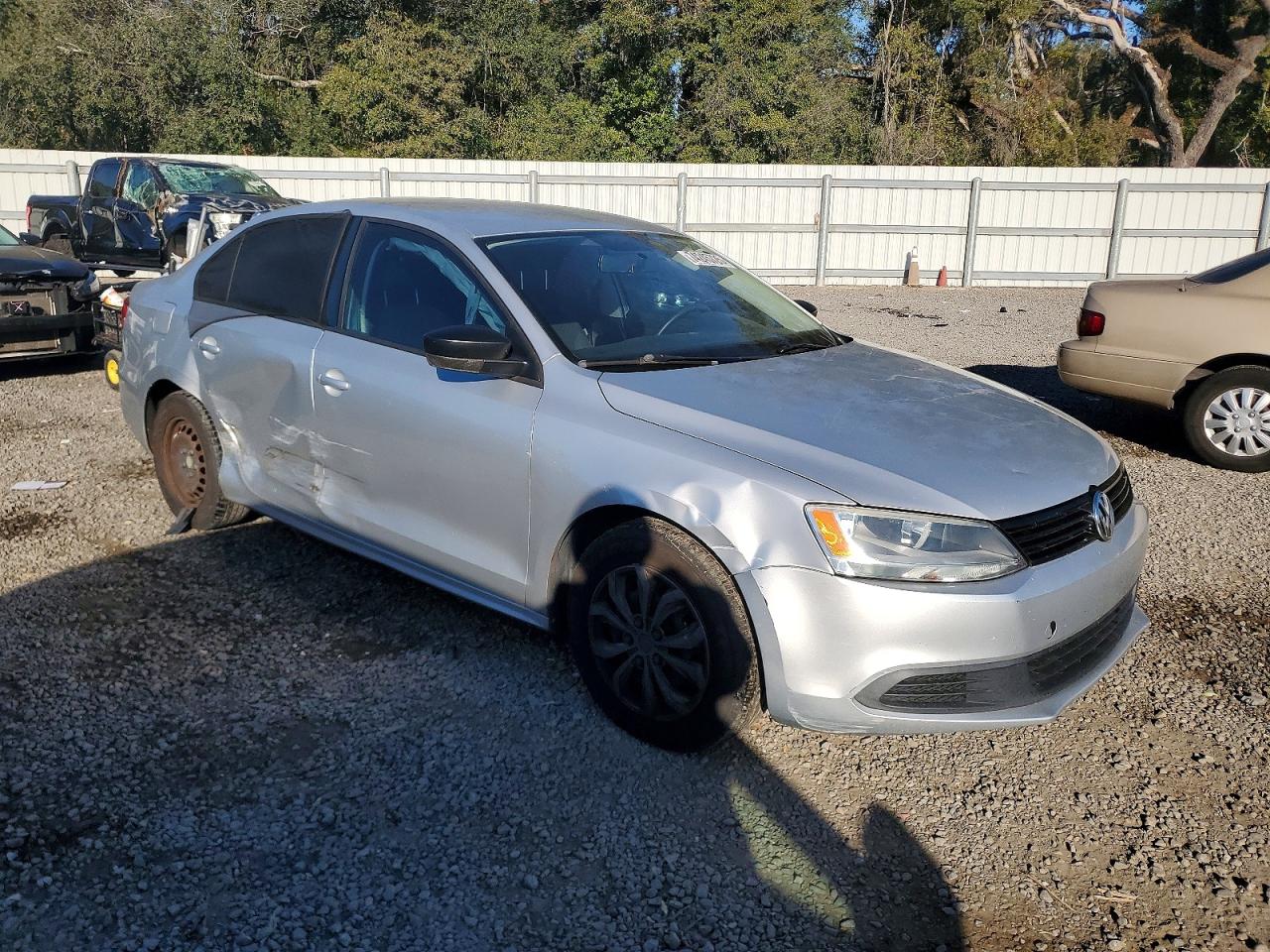 2013 VOLKSWAGEN JETTA BASE photo 7