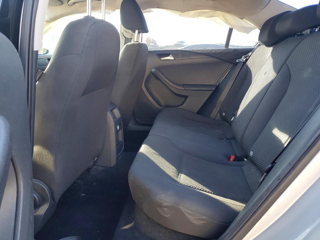 2013 VOLKSWAGEN JETTA BASE photo 19