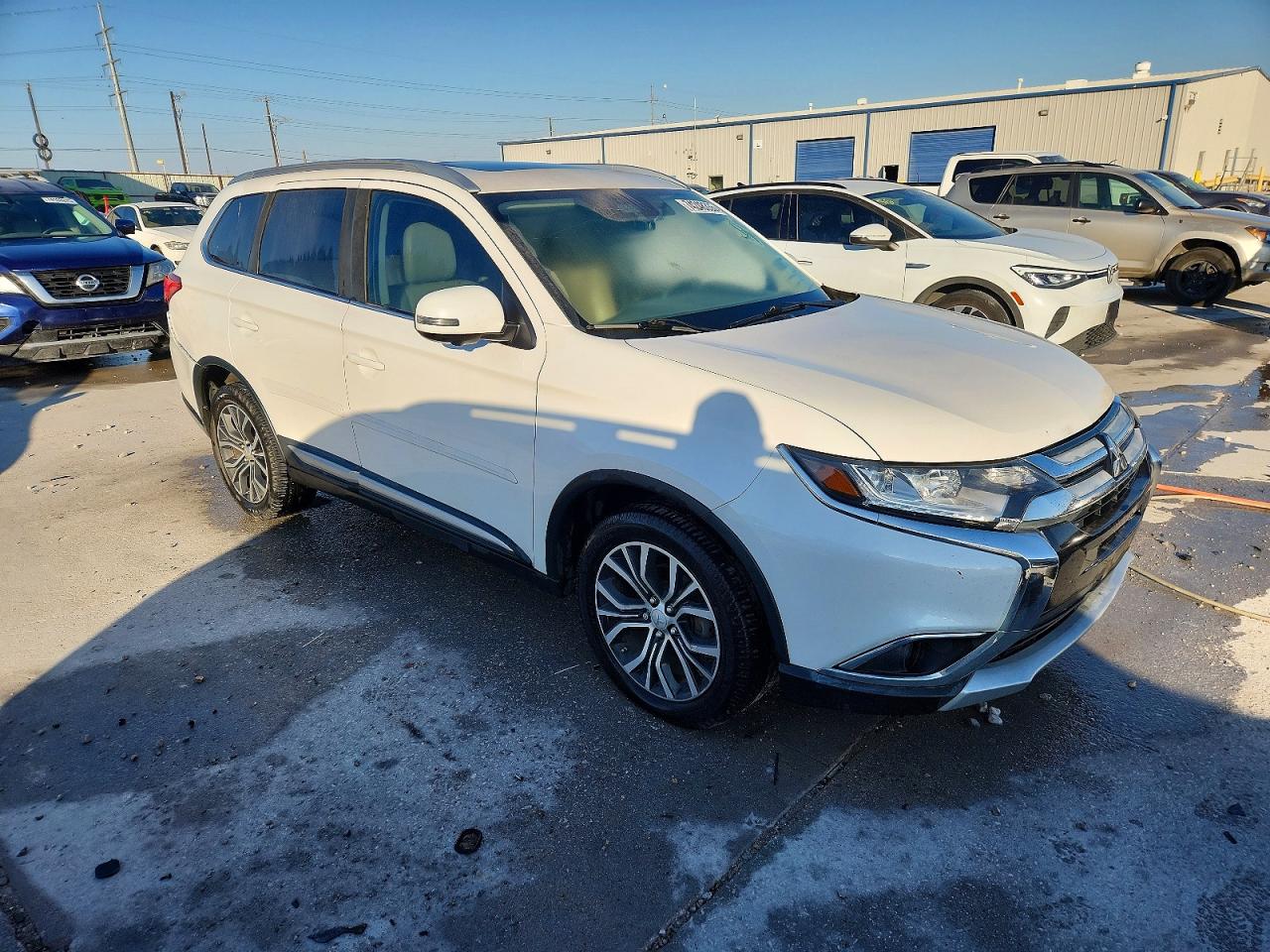 2017 MITSUBISHI OUTLANDER SE photo 4