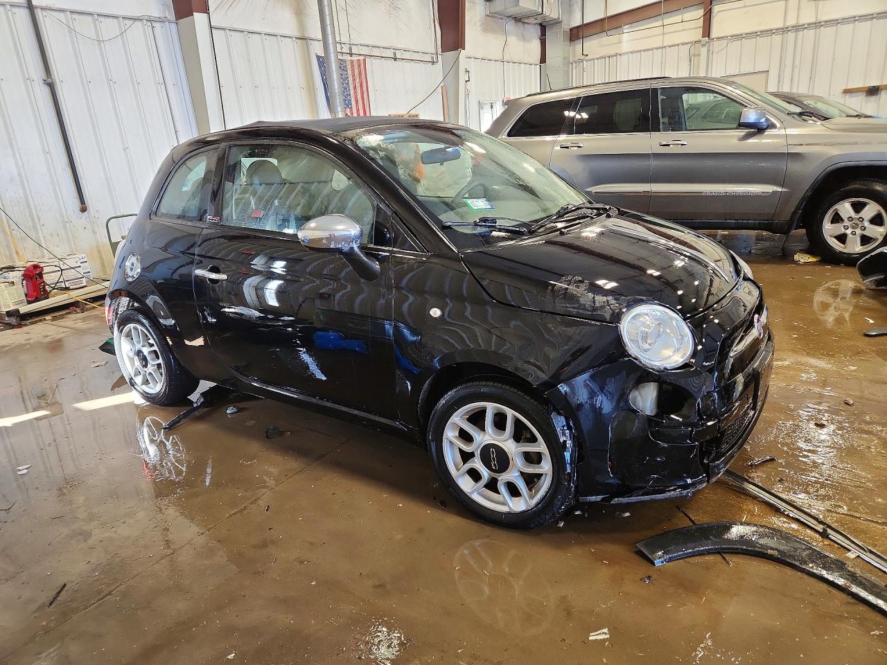 2015 FIAT 500 POP photo 10