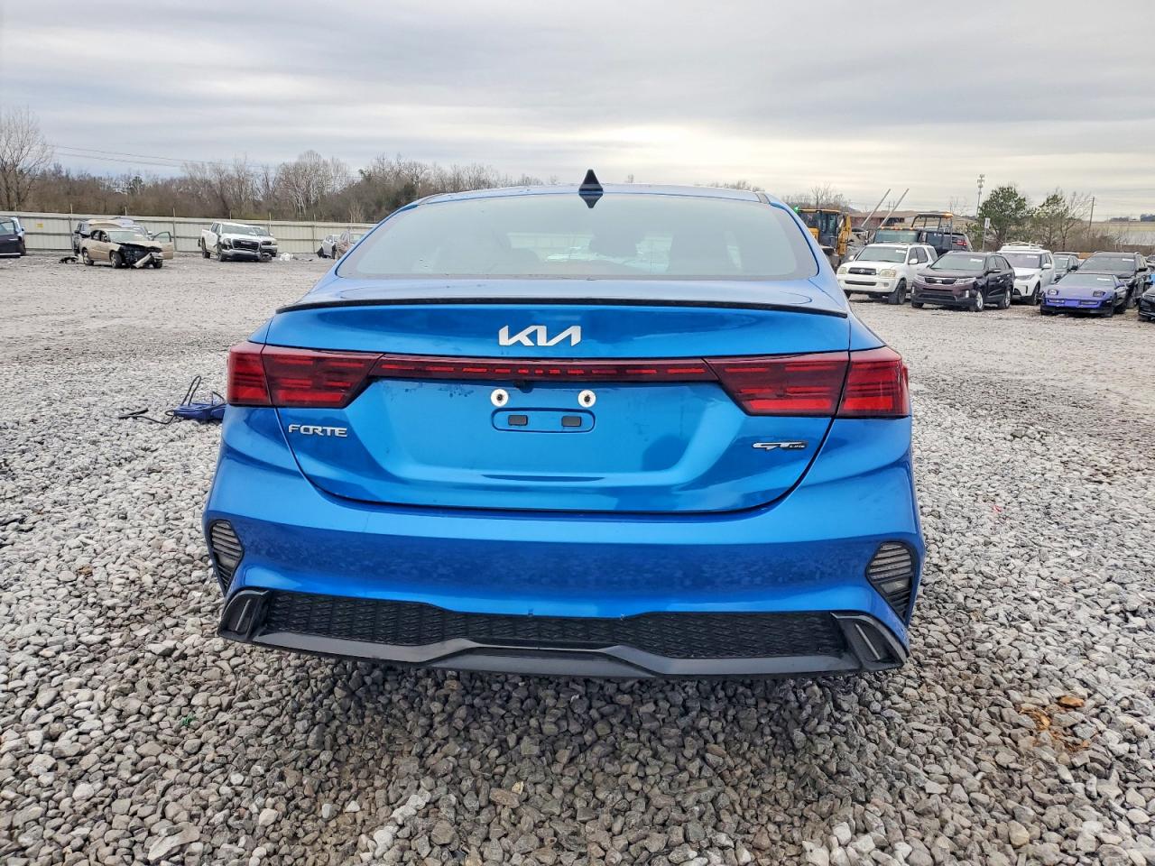 2024 KIA FORTE GT-LINE photo 6