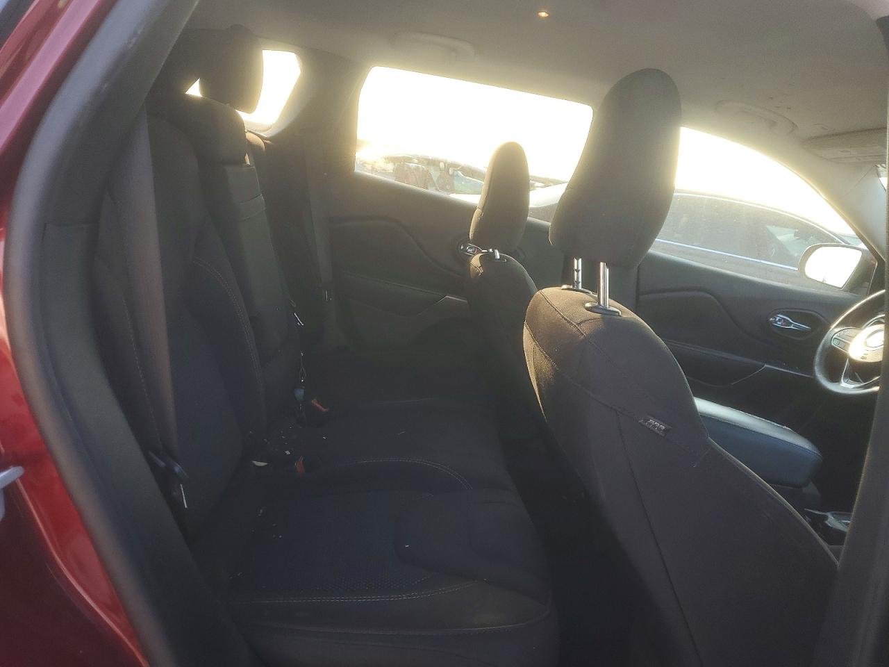 2019 JEEP CHEROKEE LATITUDE photo 21