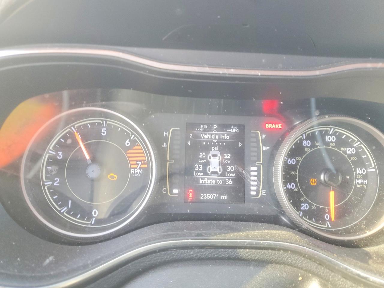 2019 JEEP CHEROKEE LATITUDE photo 17