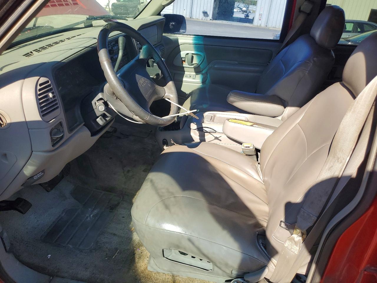 1997 GMC SUBURBAN K2500 photo 7