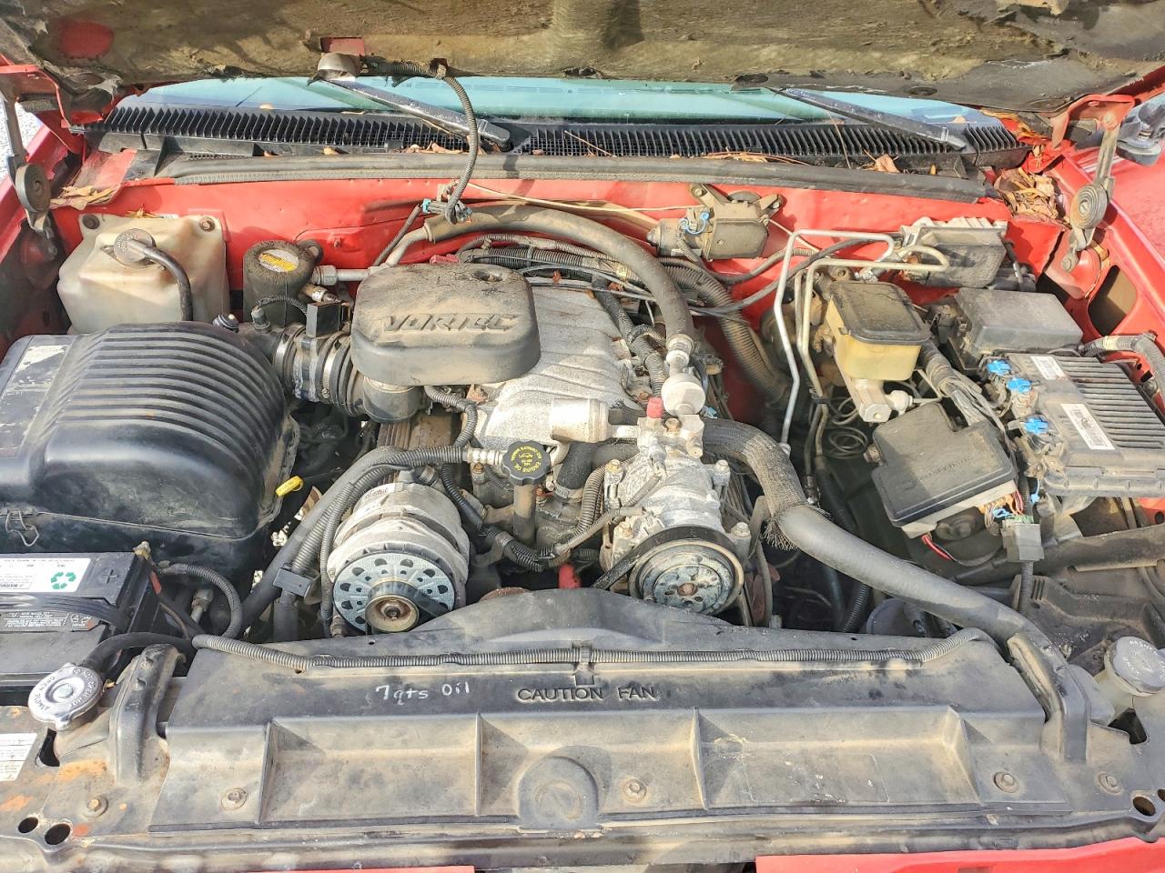 1997 GMC SUBURBAN K2500 photo 11