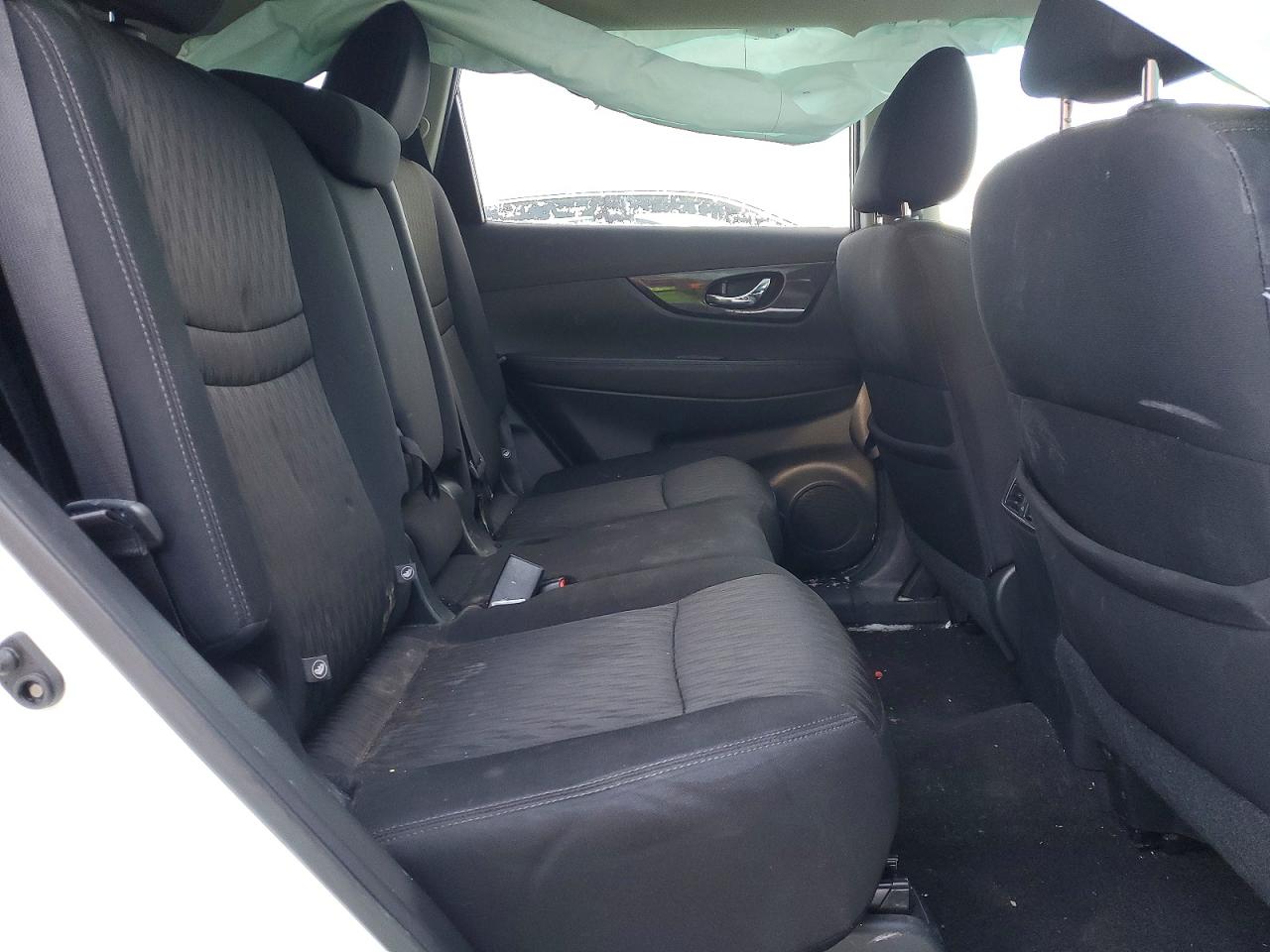 2017 NISSAN ROGUE S photo 28