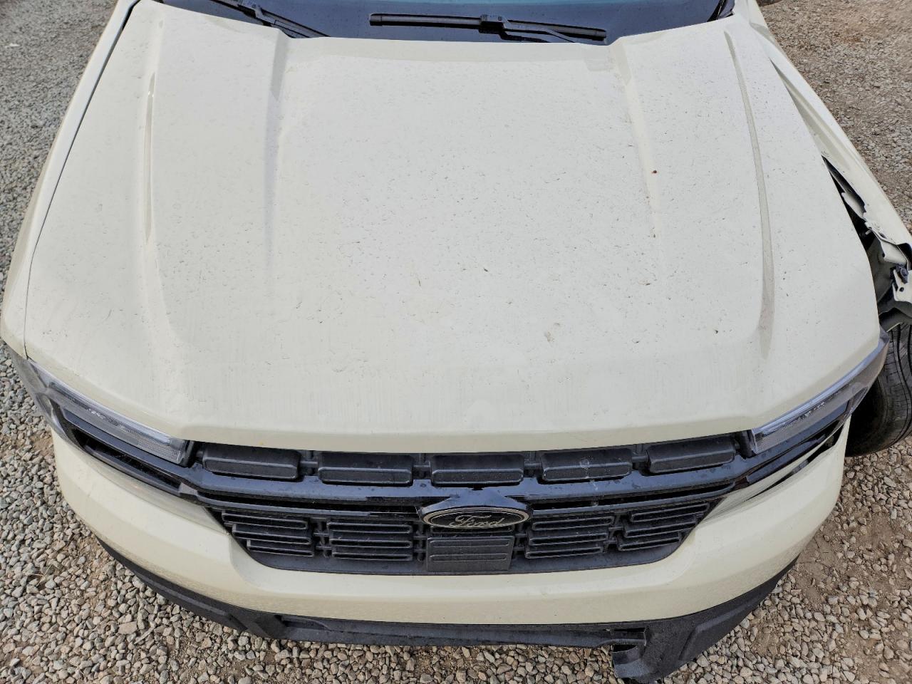 2024 FORD MAVERICK LARIAT photo 11
