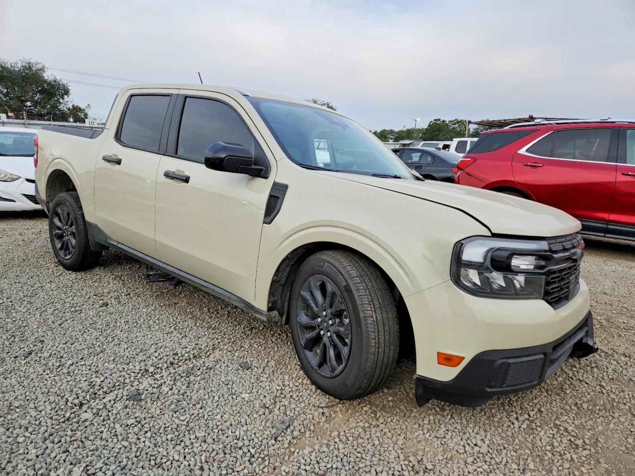 2024 FORD MAVERICK LARIAT photo 4