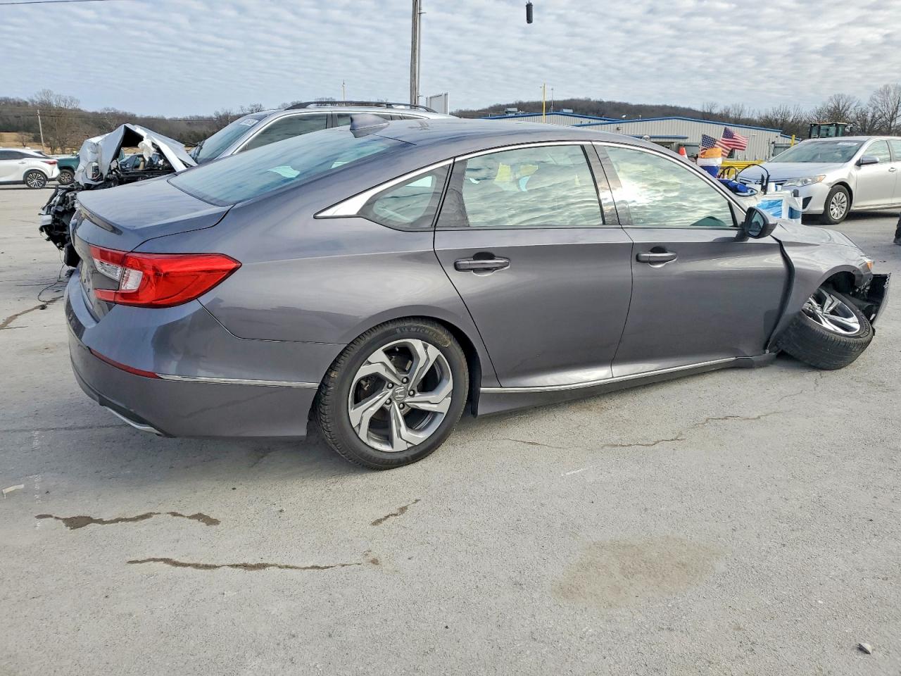 2018 HONDA ACCORD EX photo 7