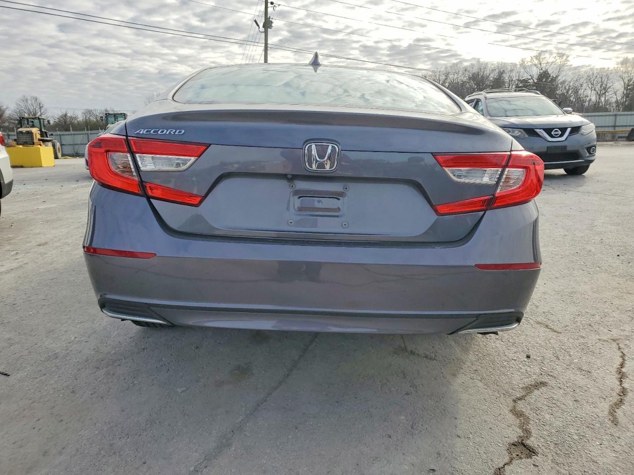 2018 HONDA ACCORD EX photo 16
