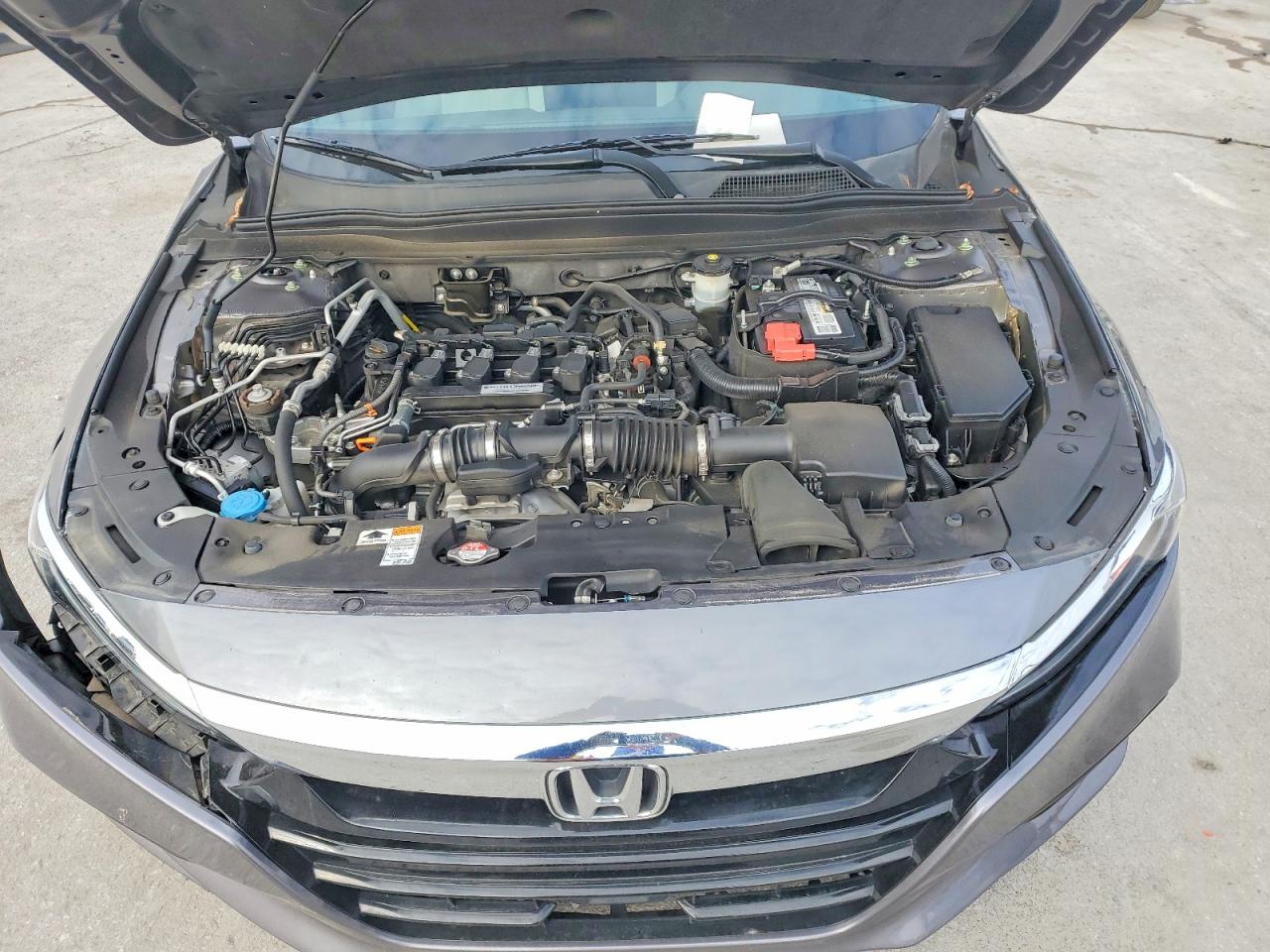 2018 HONDA ACCORD EX photo 31
