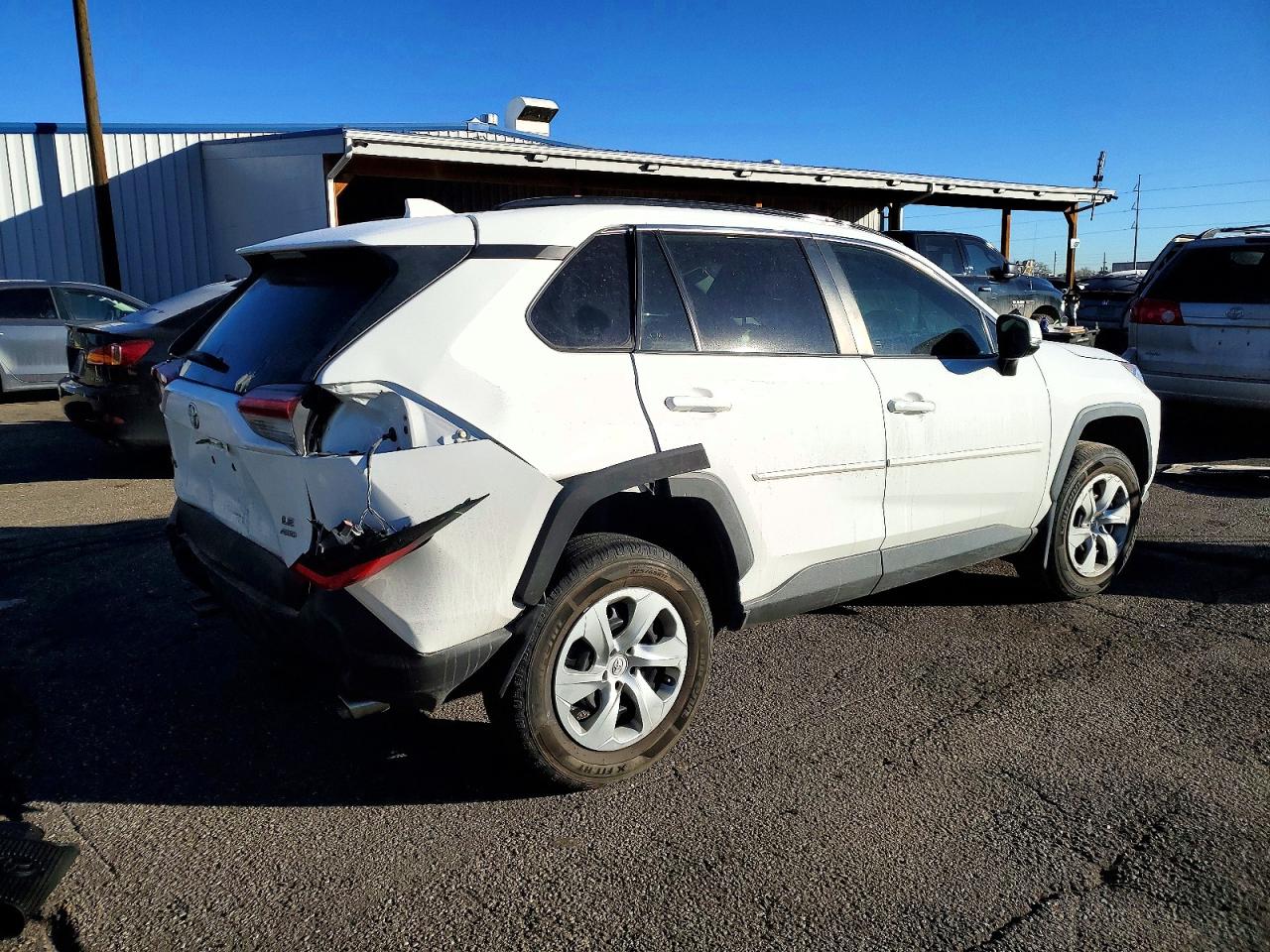 2019 TOYOTA RAV4 LE photo 3