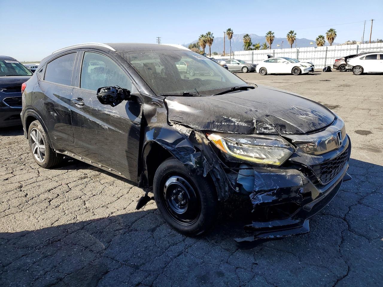 2019 HONDA HR-V TOURING photo 4