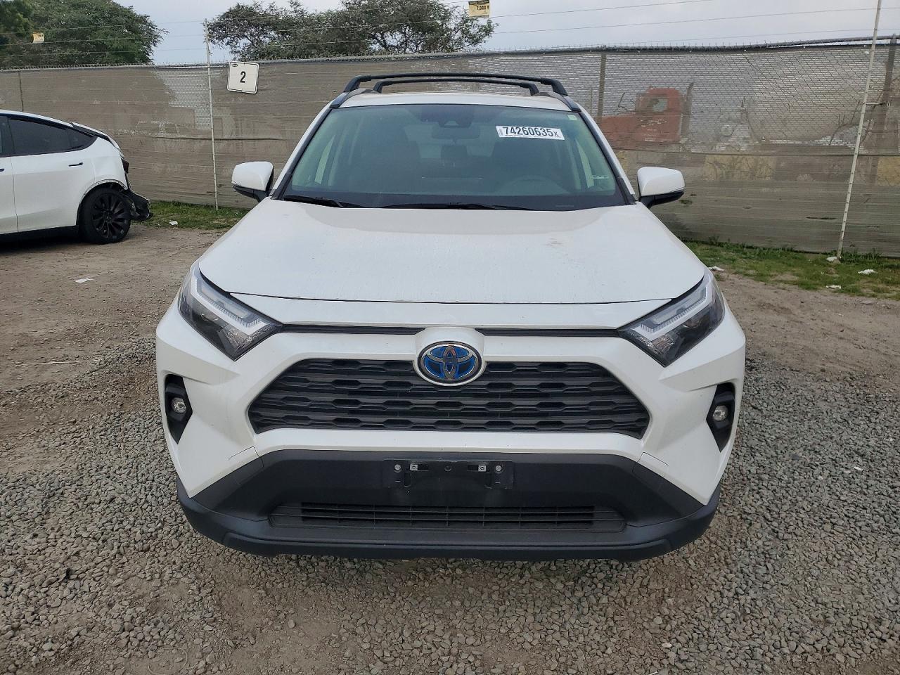 2024 TOYOTA RAV4 XLE PREMIUM photo 5