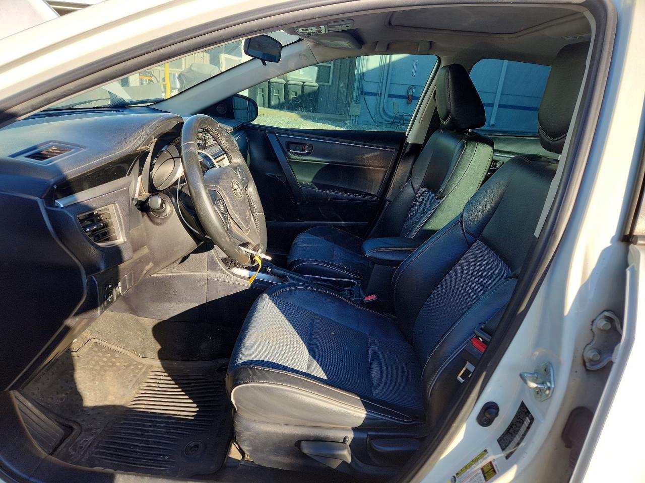 2015 TOYOTA COROLLA S PLUS photo 7