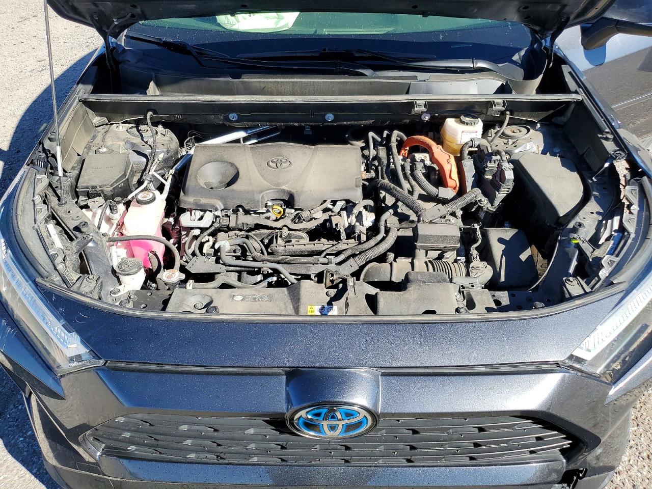 2022 TOYOTA RAV4 XLE photo 34