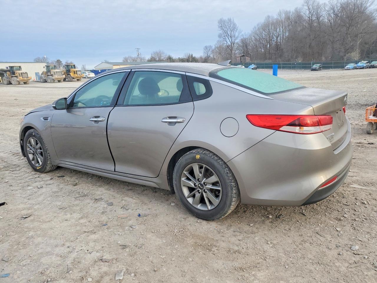 2016 KIA OPTIMA LX photo 3
