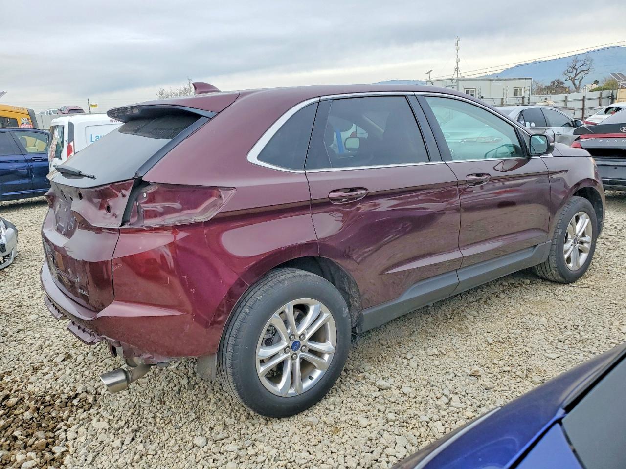 2017 FORD EDGE SEL photo 3