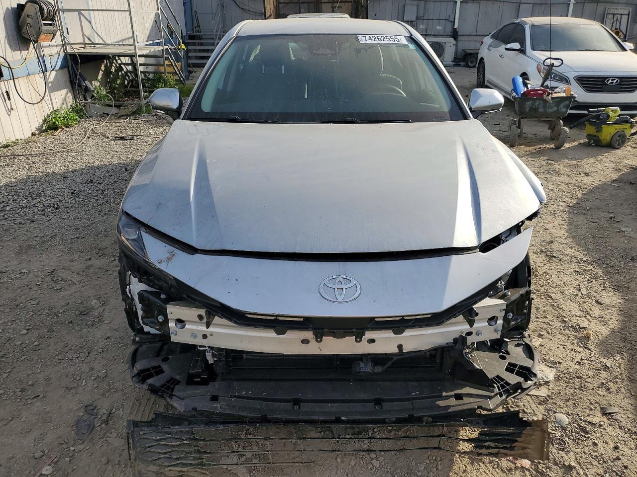 2025 TOYOTA CAMRY XSE photo 9