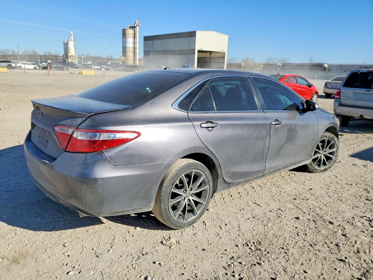 2017 TOYOTA CAMRY LE photo 7