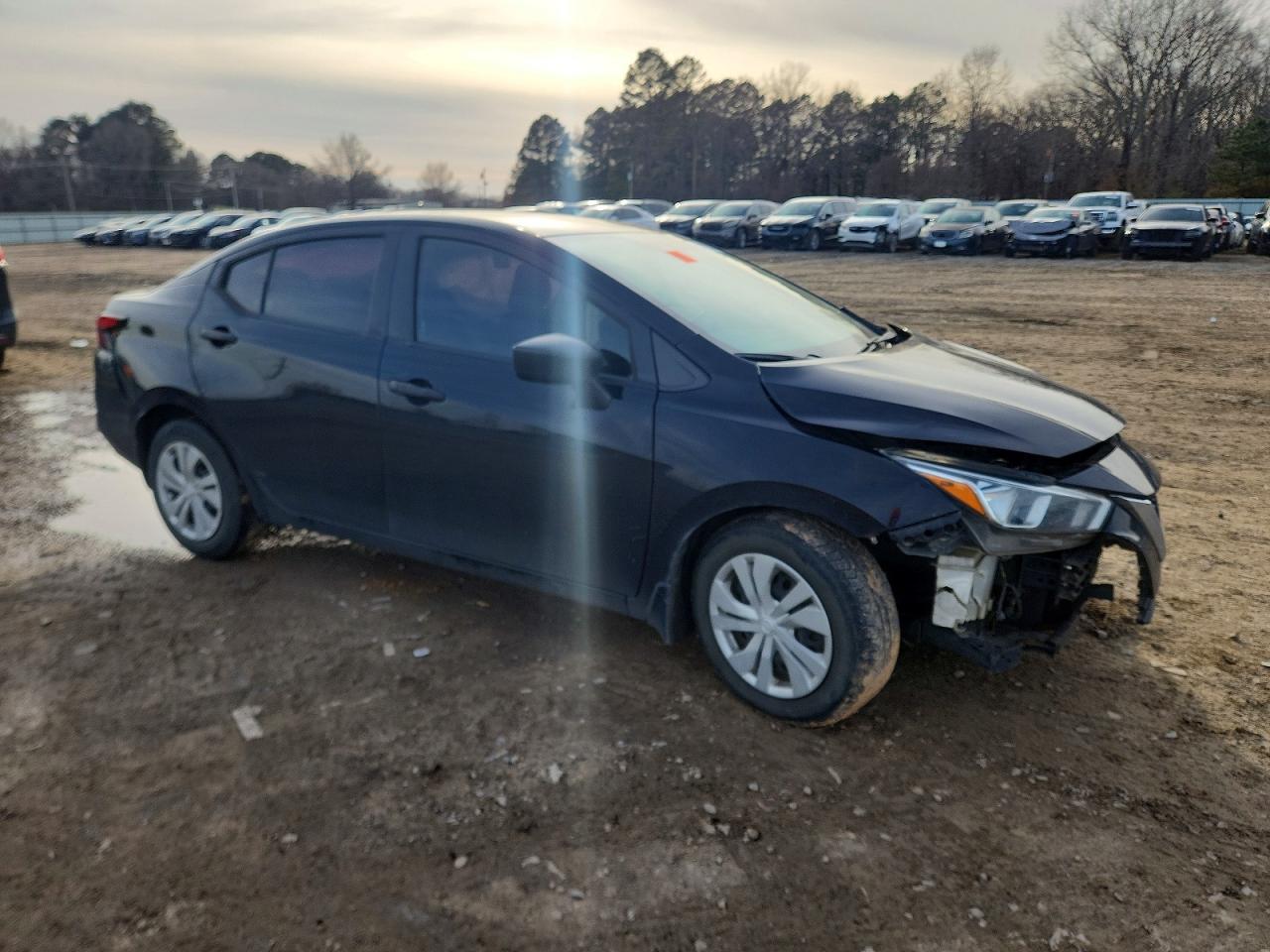 2021 NISSAN VERSA S photo 10