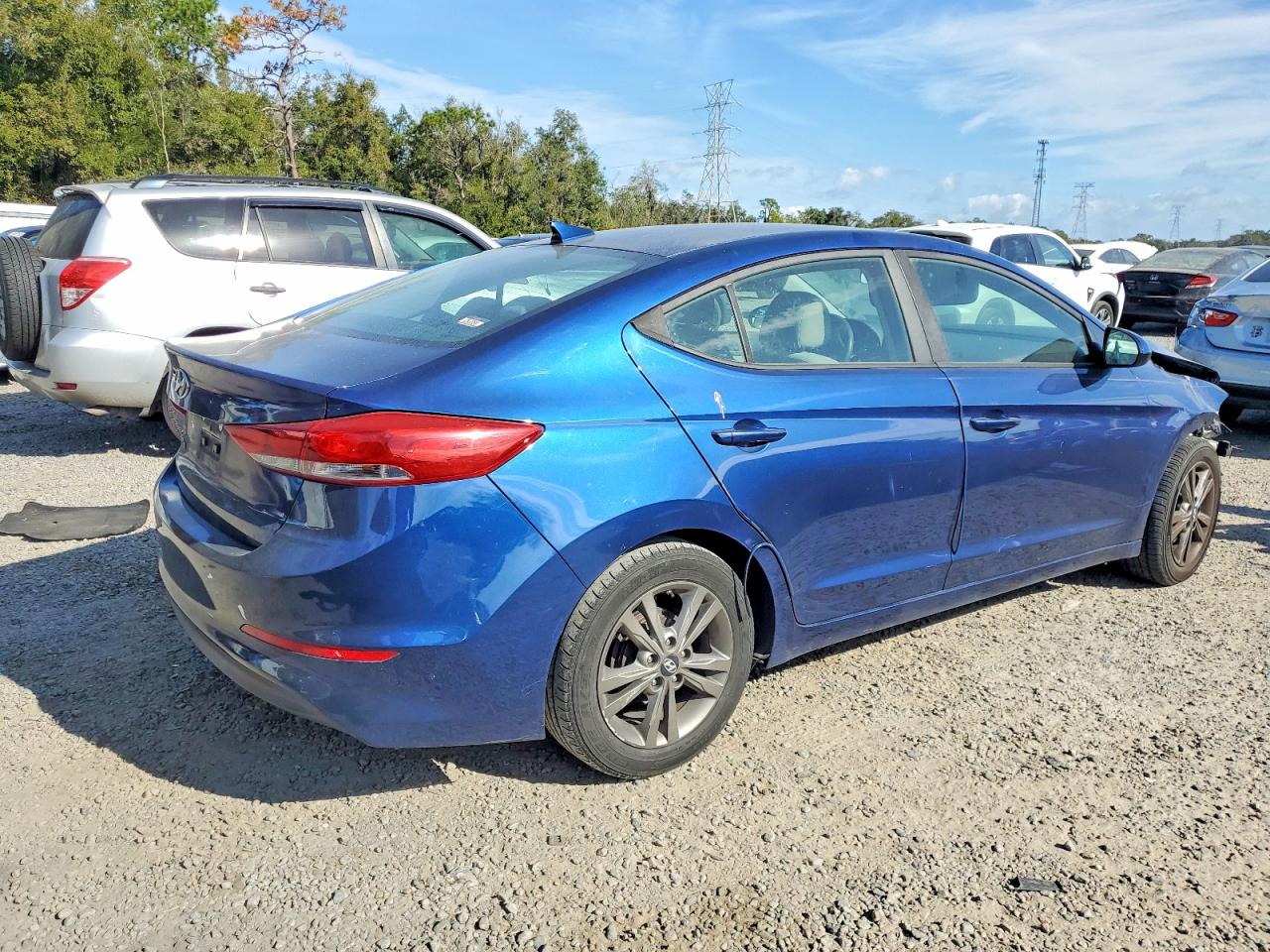 2017 HYUNDAI ELANTRA SE photo 9