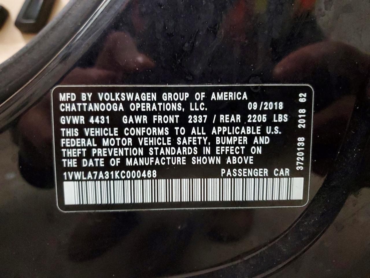 2019 VOLKSWAGEN PASSAT WOLFSBURG photo 25