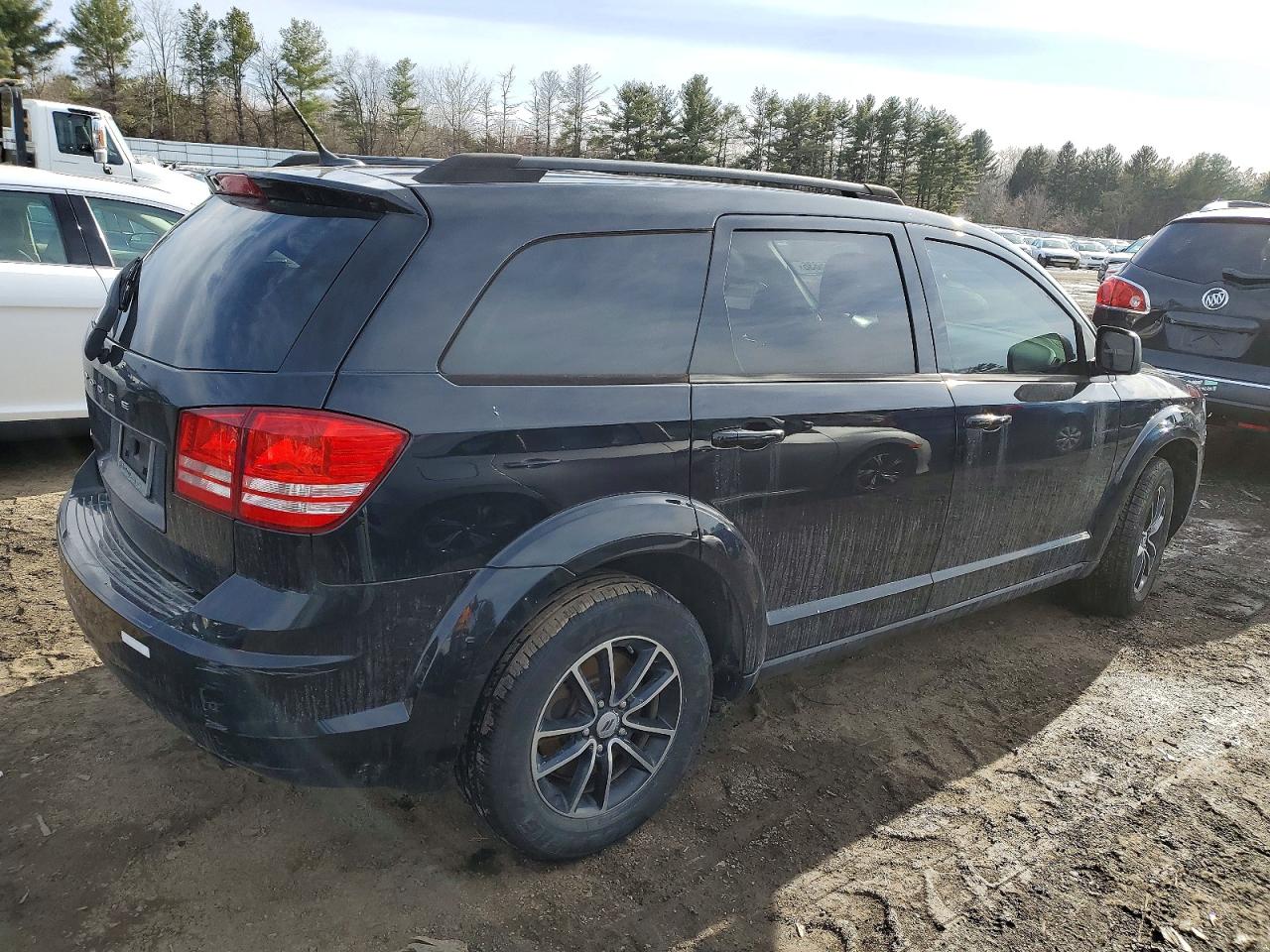 2018 DODGE JOURNEY SE photo 3