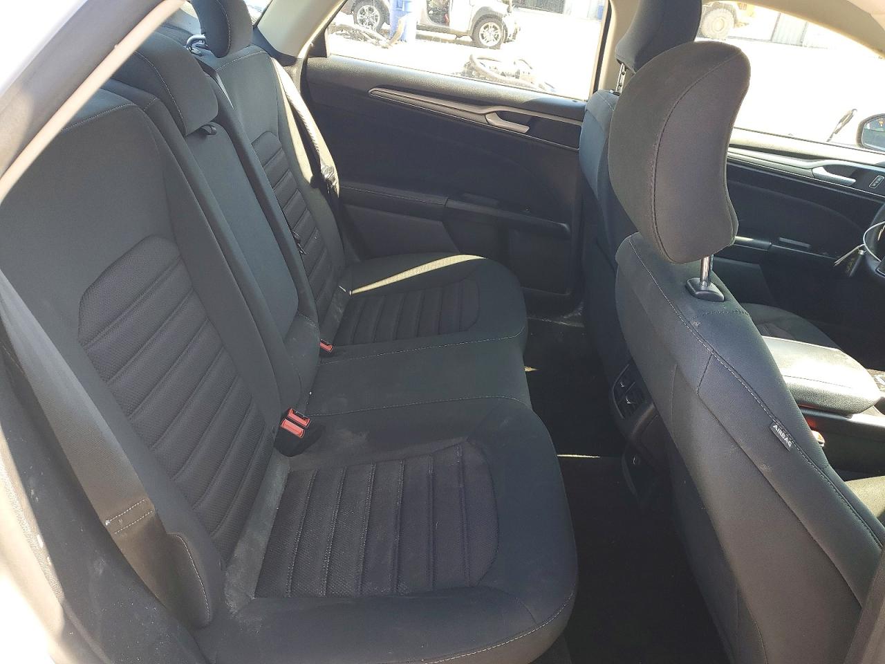 2018 FORD FUSION SE photo 10