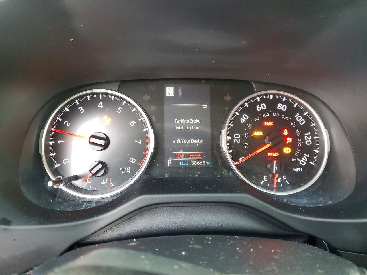 2022 TOYOTA RAV4 LE photo 17