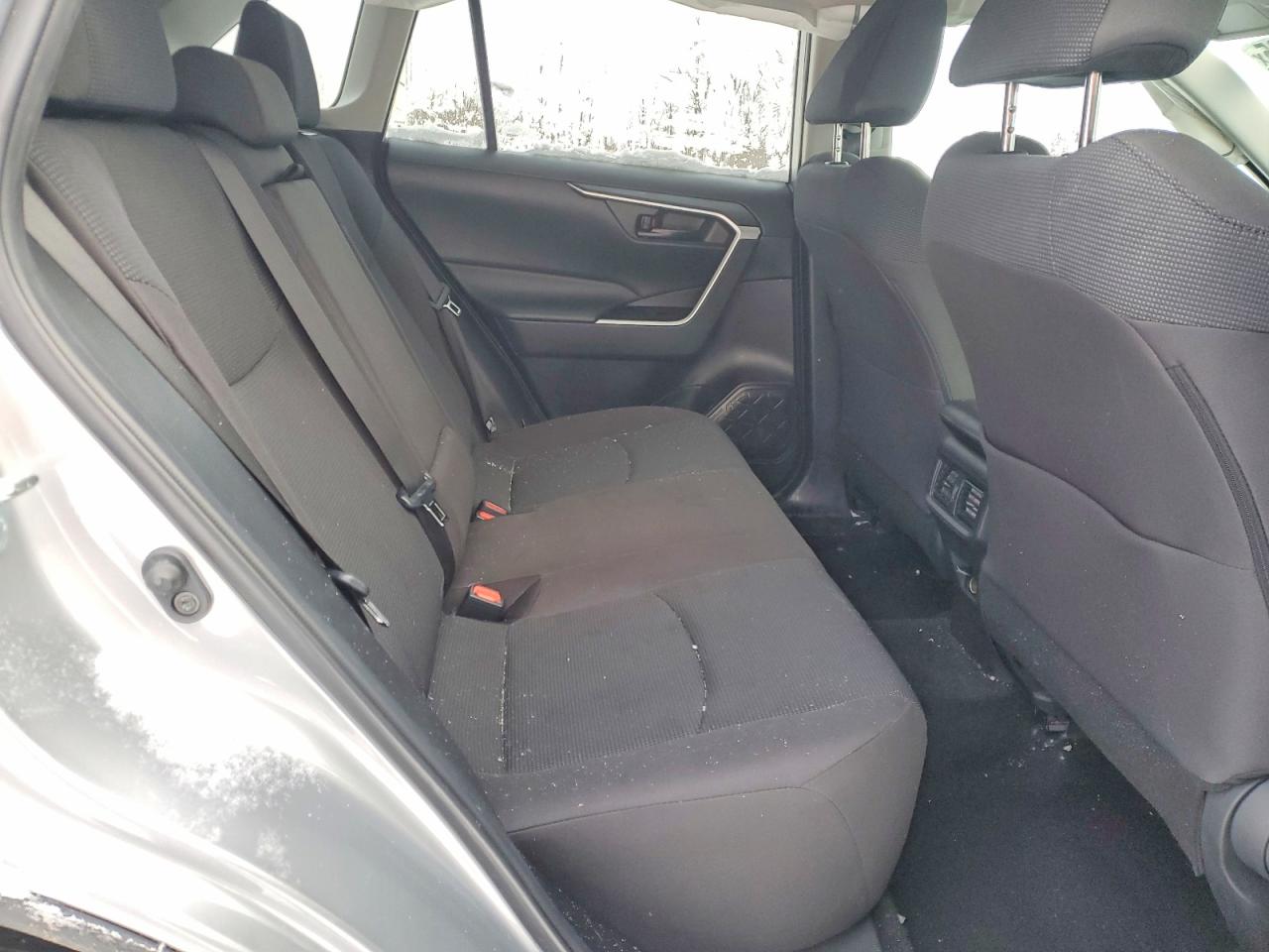 2022 TOYOTA RAV4 LE photo 21