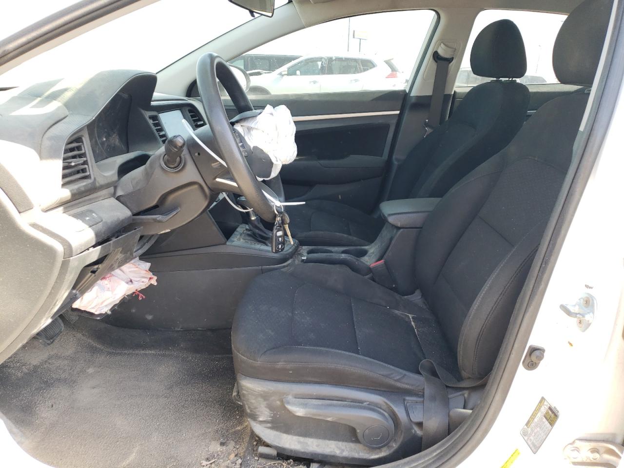 2019 HYUNDAI ELANTRA SEL photo 19